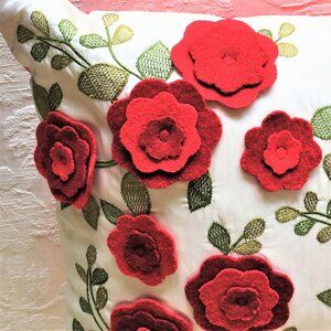 EMBROIDERED FLOWERS PILLOW - Poppys Cut-Outs